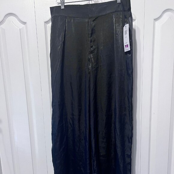 RE generation by Celebrity Pink-NWT-Women's Satin Pants-High Rise/Wide Leg-Large - Picture 1 of 16